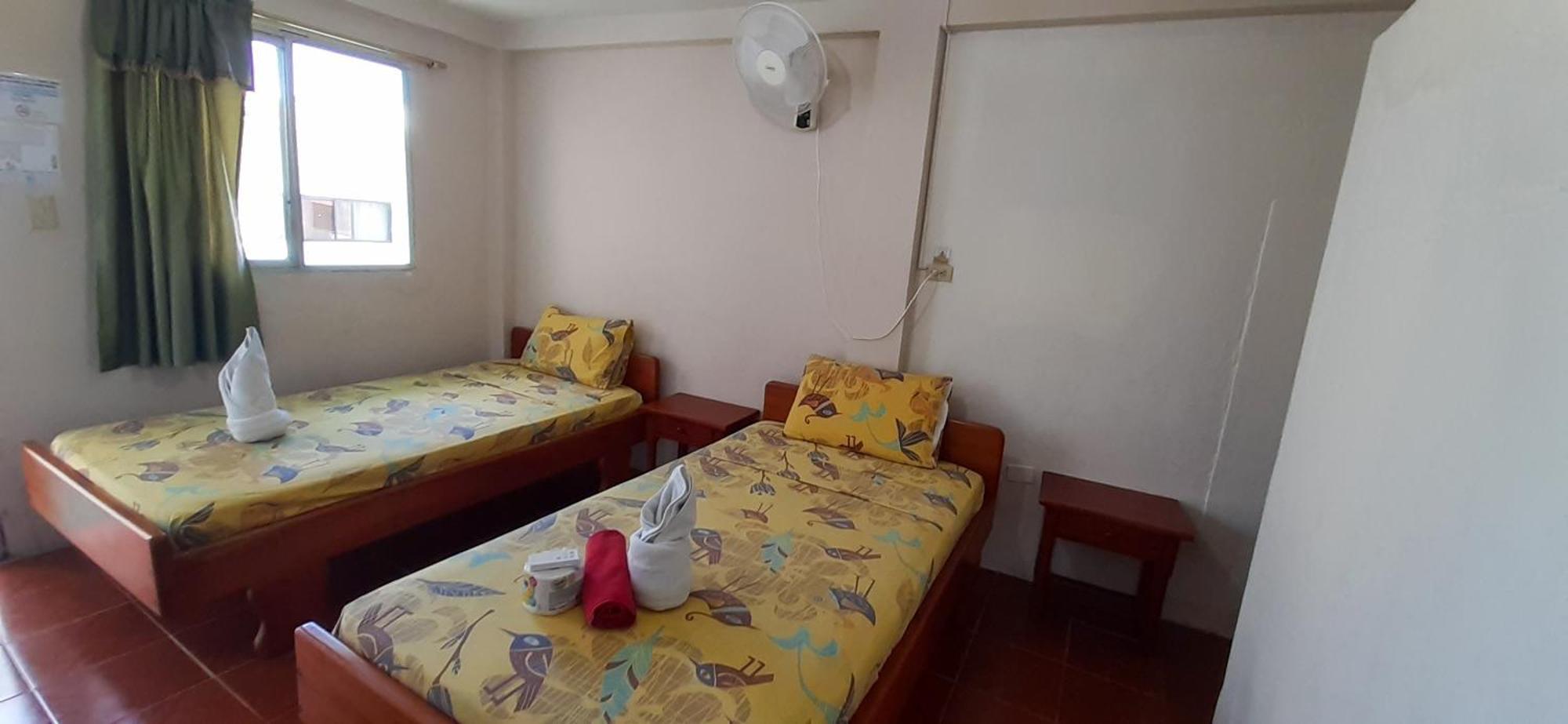 Historico Hostal Elizabeth Puerto Ayora  Exteriér fotografie
